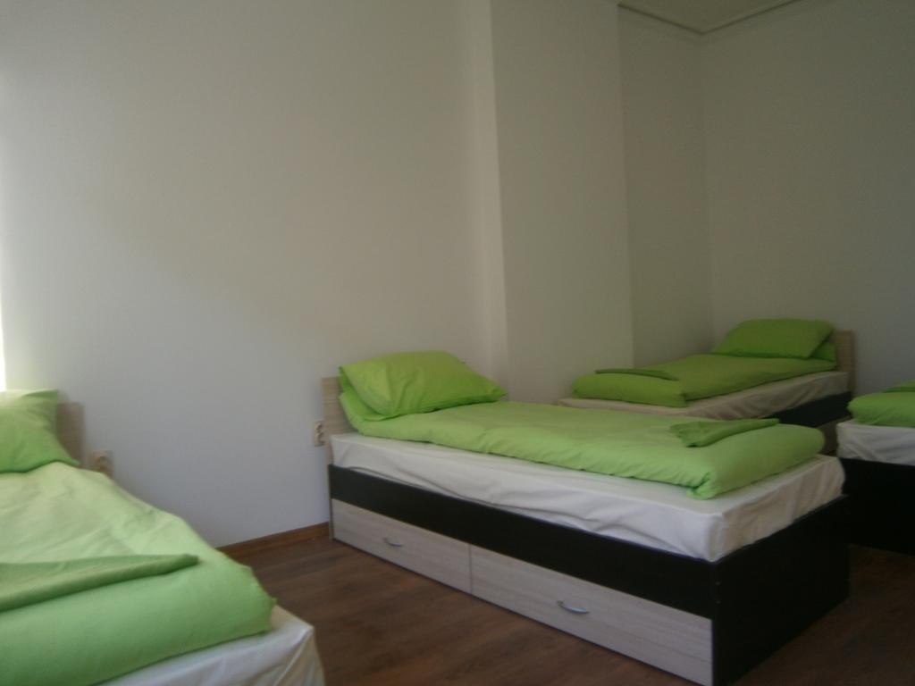Ivory Tower Hostel Sofia Esterno foto