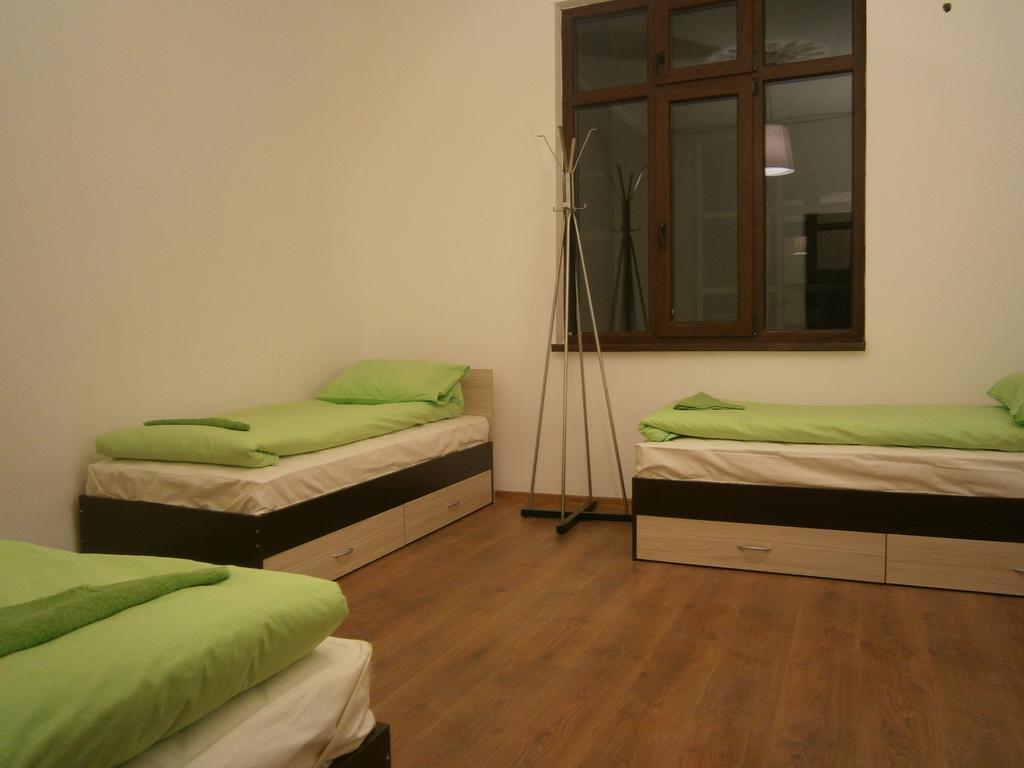 Ivory Tower Hostel Sofia Esterno foto