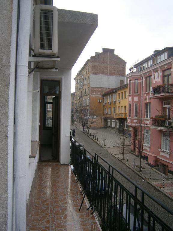 Ivory Tower Hostel Sofia Esterno foto
