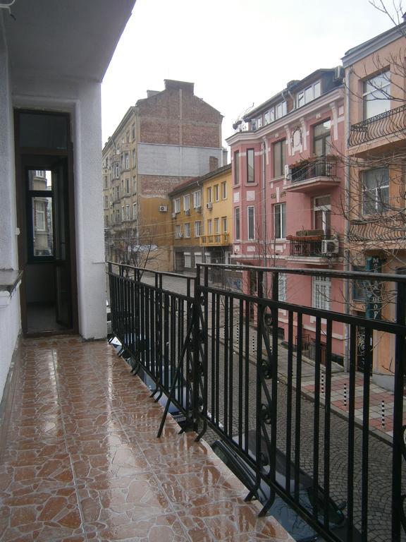 Ivory Tower Hostel Sofia Esterno foto