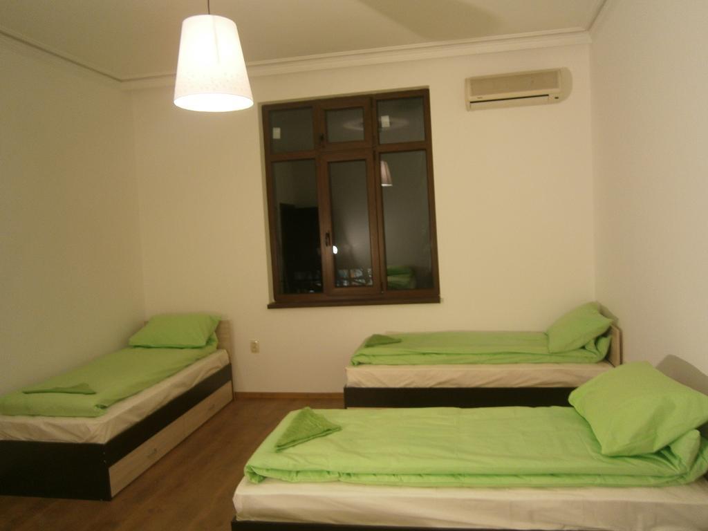 Ivory Tower Hostel Sofia Esterno foto